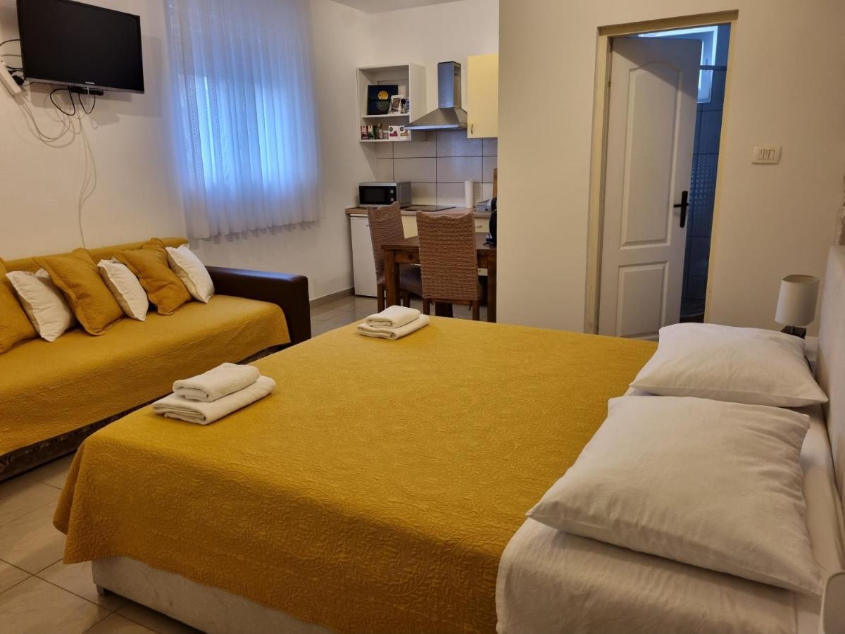 Guest House Renata1 Zadar Rom bilde